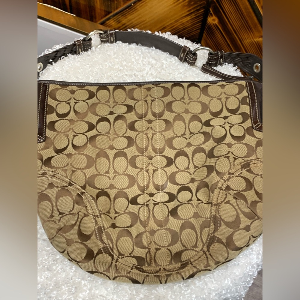 Coach Brown Signature Jacquard Hobo Bag with Wallet - Picture 2 of 16